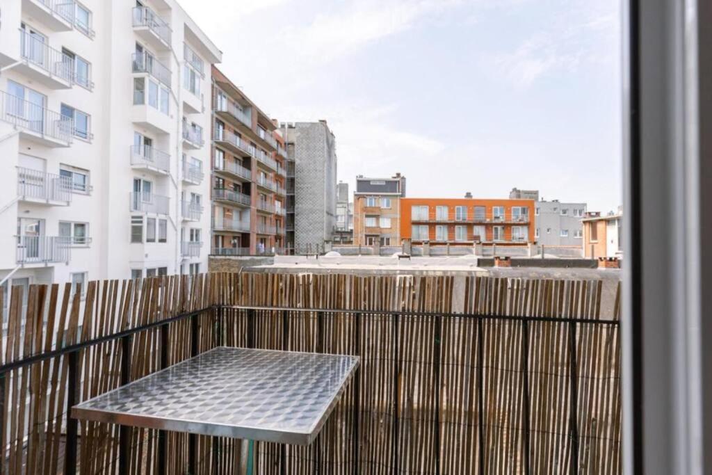 Hugo By The Harbor, Light-Filled And Centrally Located Apartment - Free Parking Остенде Экстерьер фото