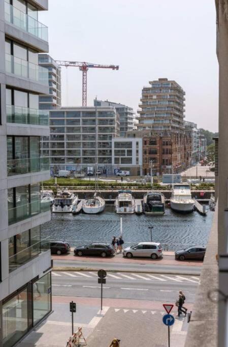 Hugo By The Harbor, Light-Filled And Centrally Located Apartment - Free Parking Остенде Экстерьер фото